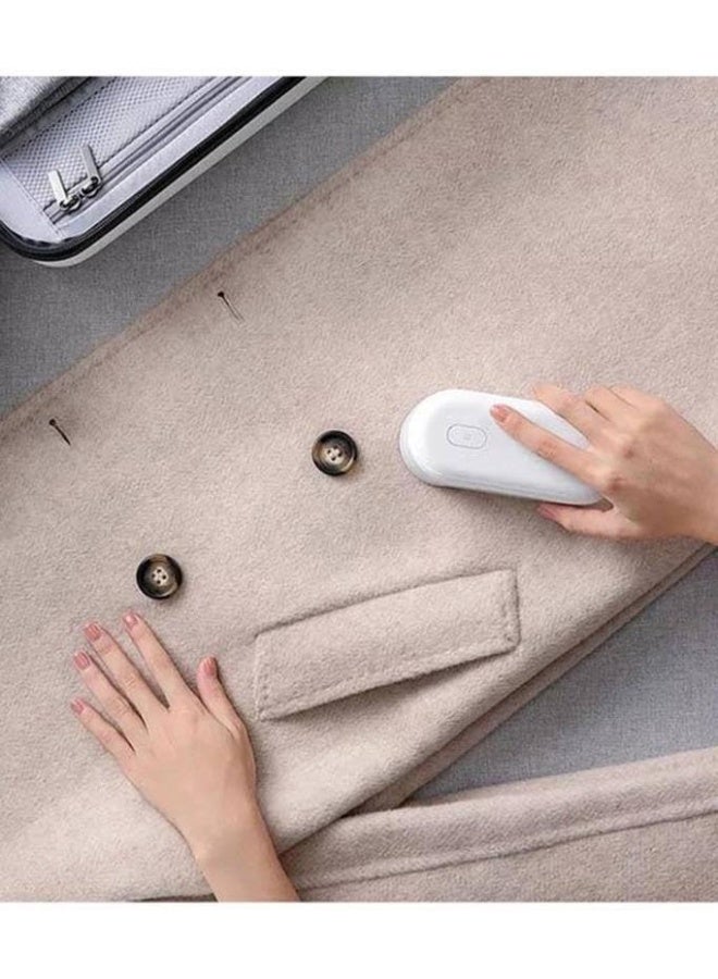 Mii Fabric Shaver/Lint Remover, Elegant, Minimalist Design - Image 2